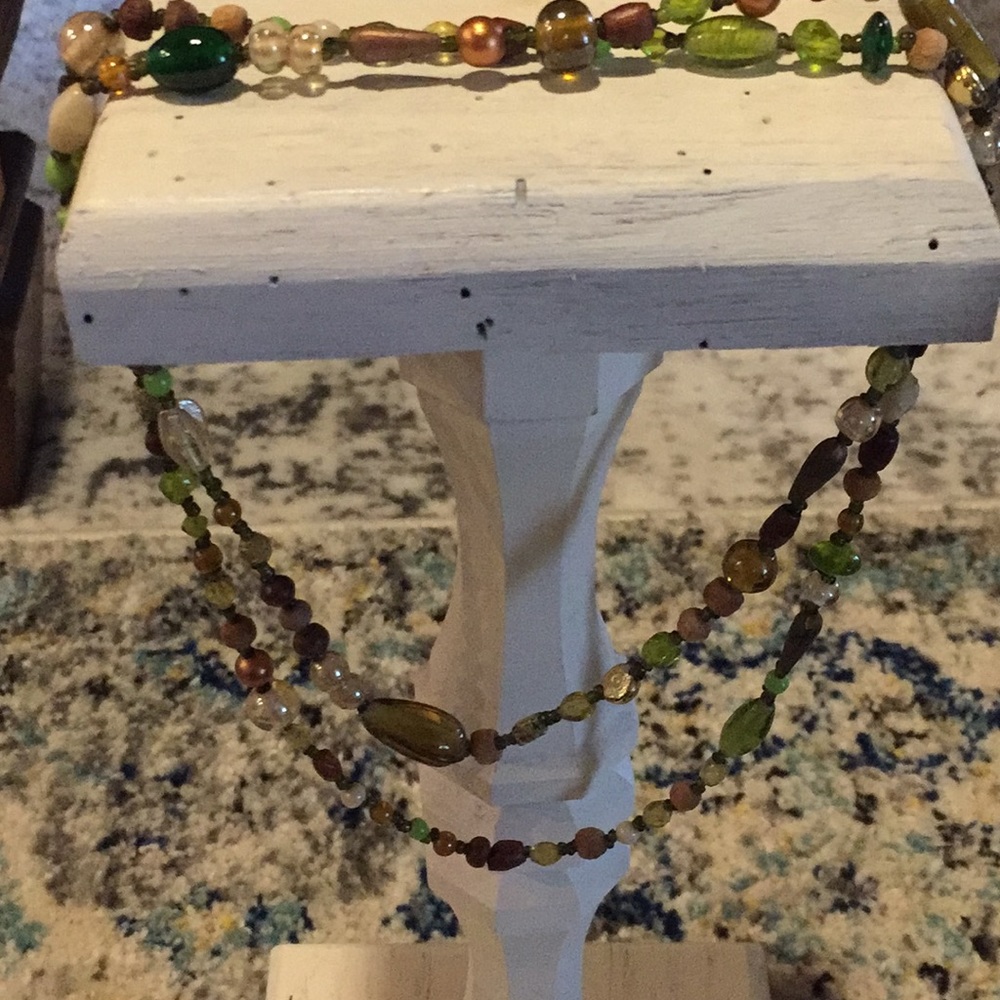 Women’s necklace